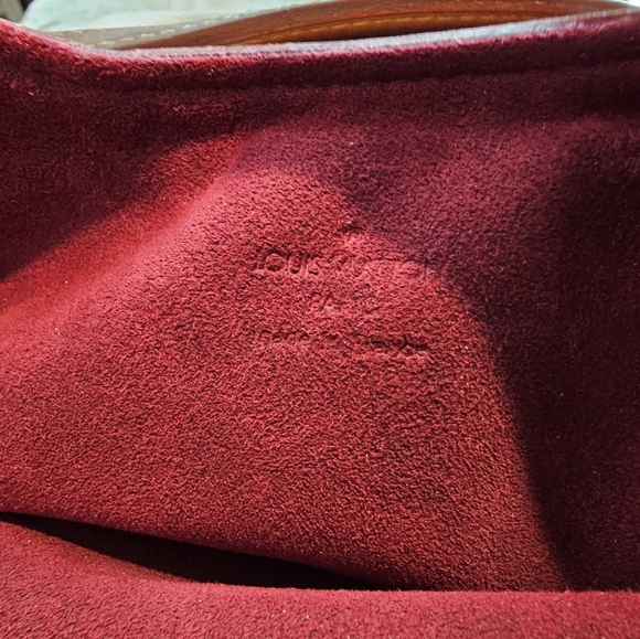 Louis Vuitton Ursula handbag - Picture 15 of 16